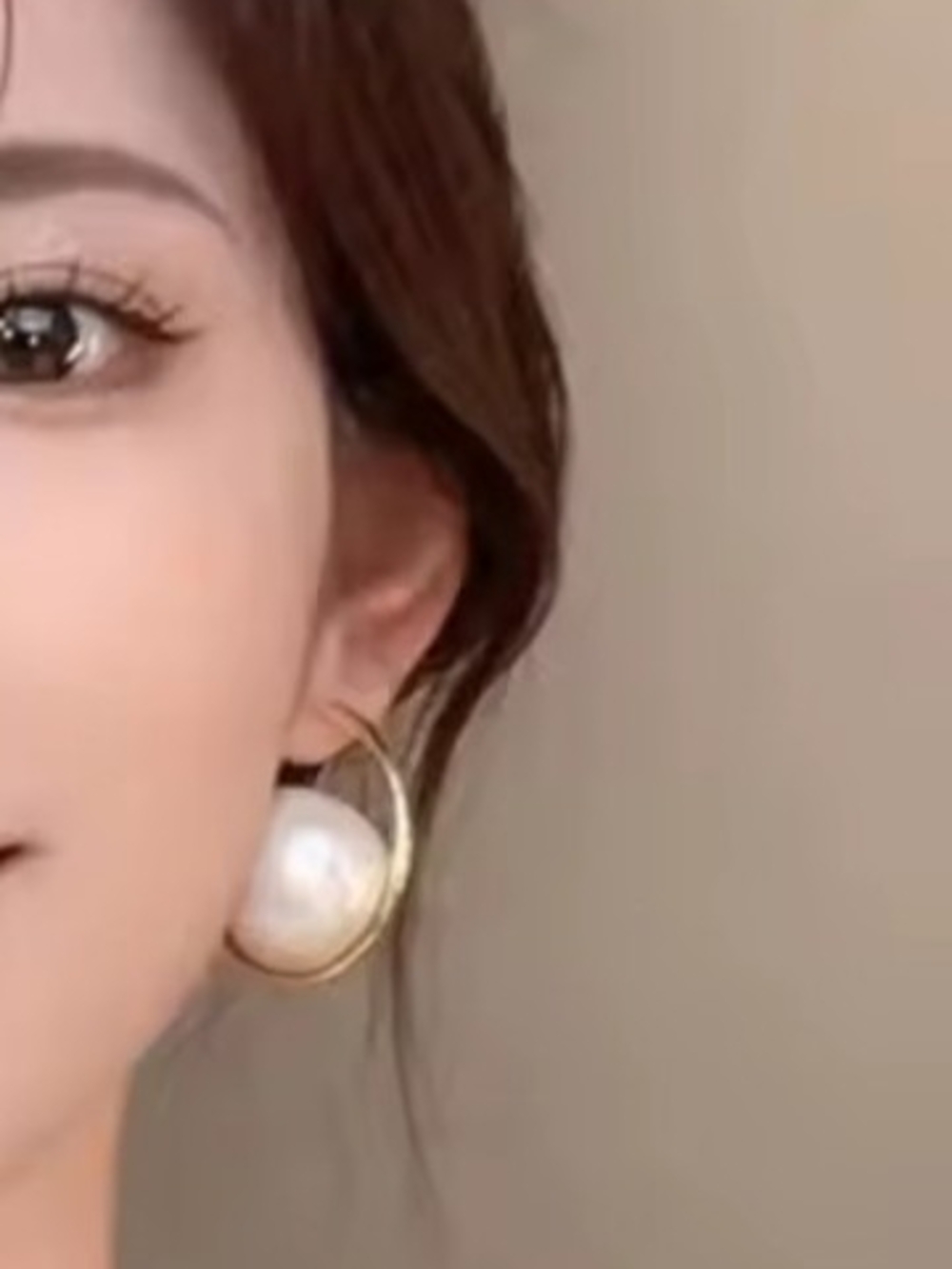 Gold Rhodium Hoop Earrings with Champagne Pearl